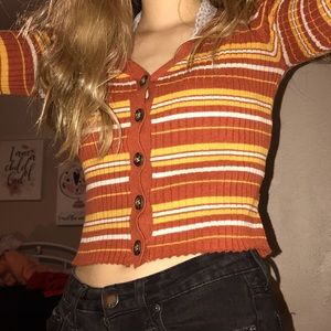 long sleeve crop top